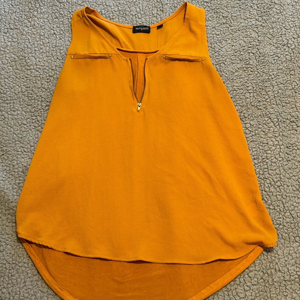 Light brown no sleeve shirts size xl